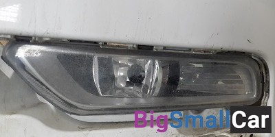 Фара противотуманная правая Volkswagen Passat  B7  2011-2015 б/у